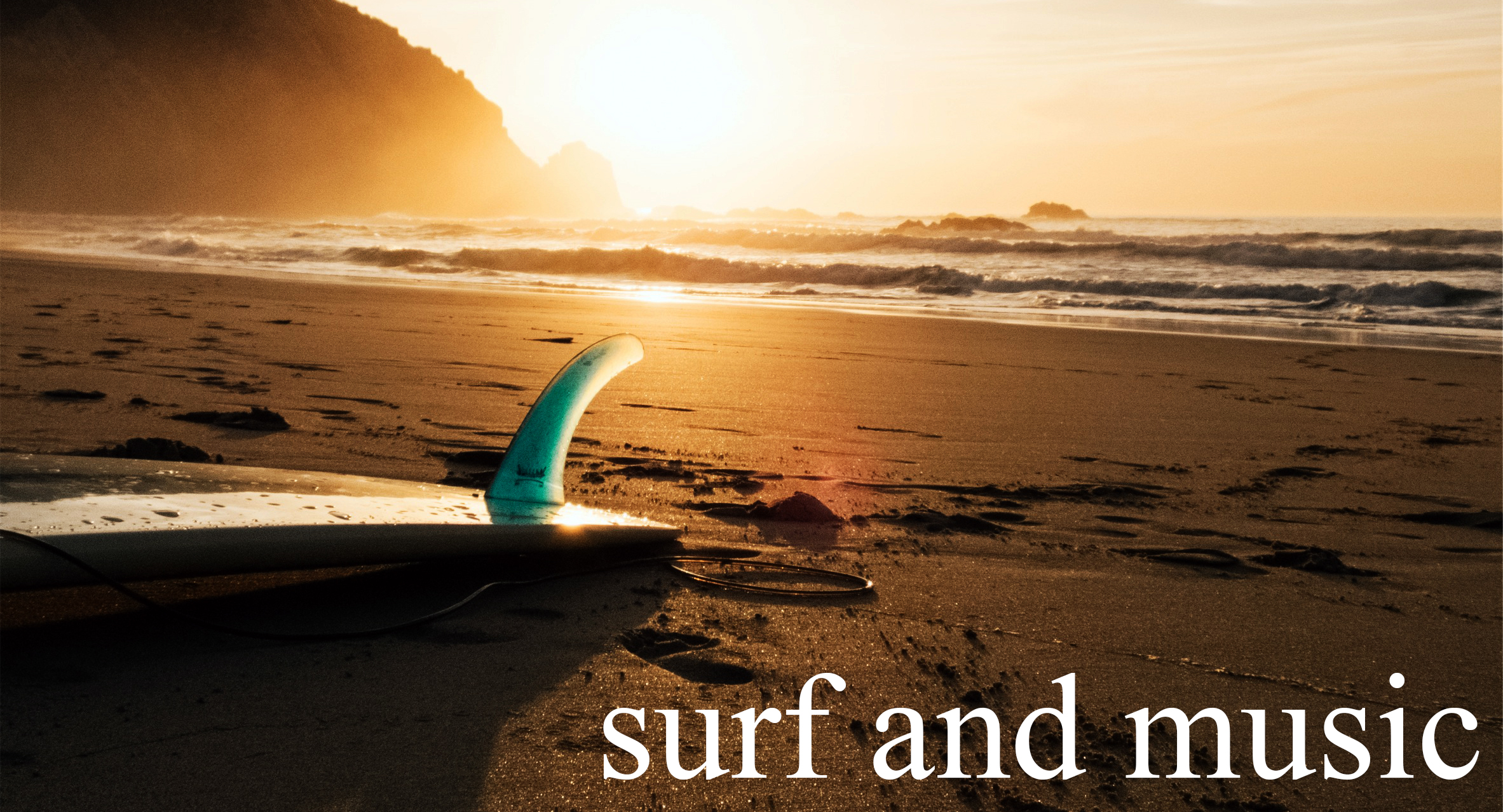 Surfboard-on-the-beach