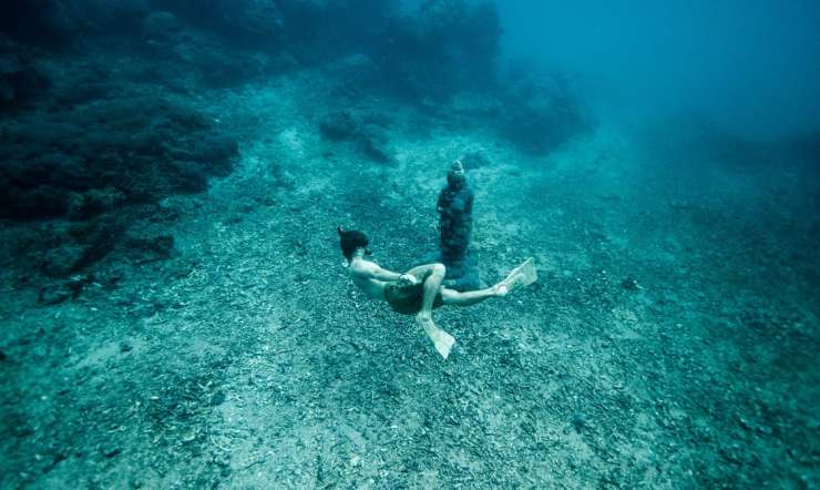 Meet the Free diving Couple Who Make Stunning Underwater Photos With No Scuba Gear